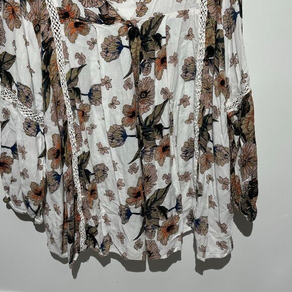 RD Koko Women's Multicolor Floral V-Neck Crochet Trim Long Sleeve Blouse Size 1X - Picture 2 of 7